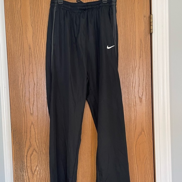 Nike Pants Mens Lightweight Nike Pants Poshmark